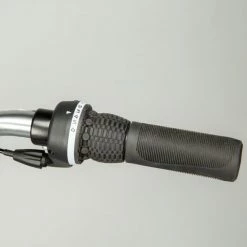 VELO DE VILLE ELOPS 120 À CADRE BAS BLEU -Pedale Ravie Soldes Magasin velo de ville elops 120 a cadre bas bleu 2 600x600 1