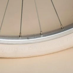 VELO DE VILLE ELOPS 520 CADRE BAS BLEU JEANS 29 VELO DE VILLE ELOPS 520 CADRE BAS BLEU JEANS -Pedale Ravie Soldes Magasin velo de ville elops 520 cadre bas bleu jeans 14 600x600 1