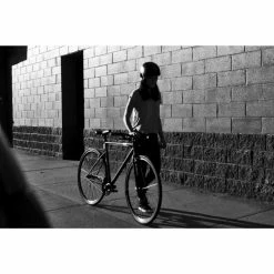 VELO VILLE SINGLE SPEED 500 BLEU 21 VELO VILLE SINGLE SPEED 500 BLEU -Pedale Ravie Soldes Magasin velo ville single speed 500 bleu 9 600x600 1